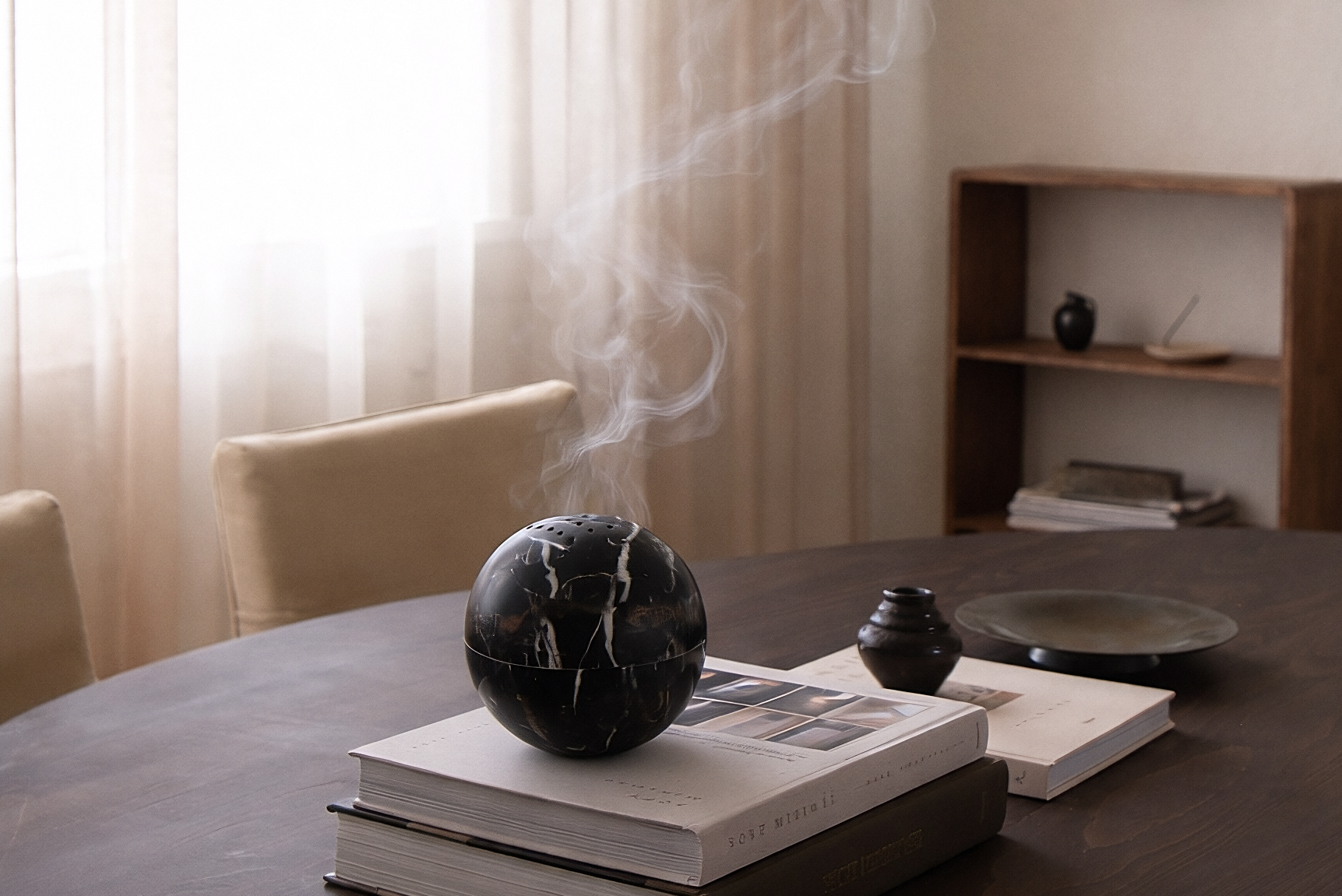 Globe incense sphere in black Portoro marble
