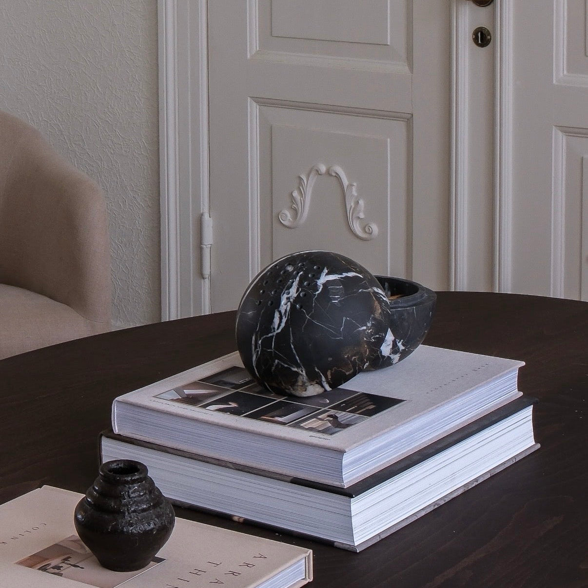 Globe incense holder in black Portoro marble
